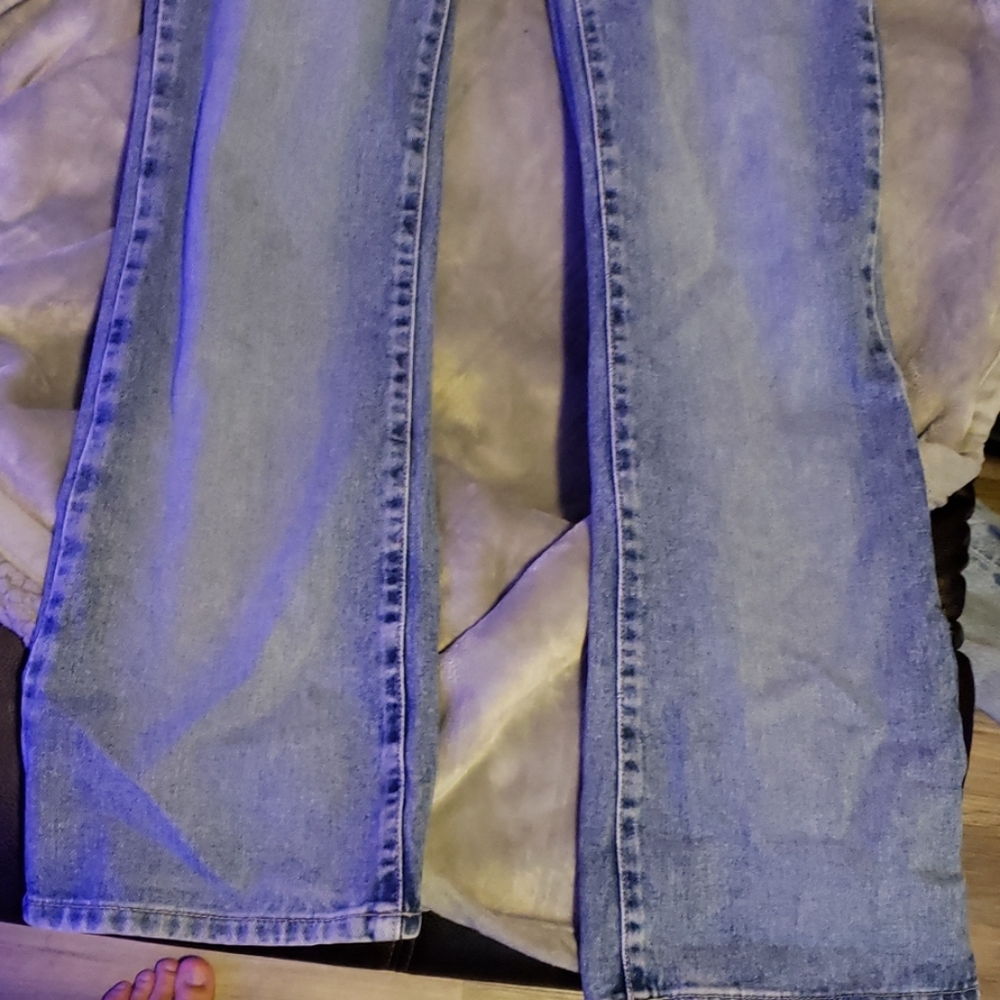 Jeans - Picture 3 of 4